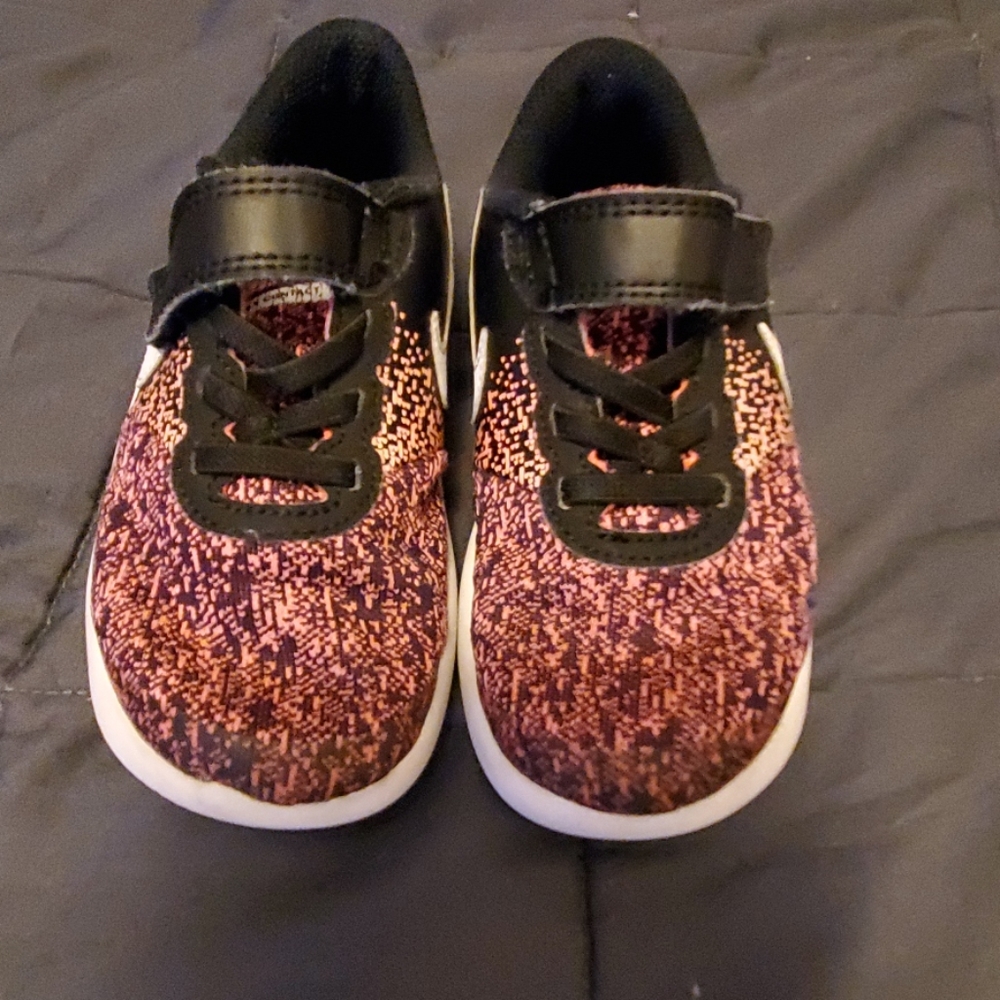 Girls Nike shoes